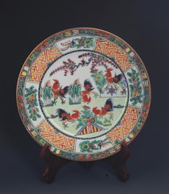 FAMILLE ROSE COLOR CHICKEN PATTERN PORCELAIN PLATE