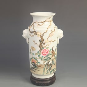 FAMILLE-ROSE BIRD-AND-FLOWER STRAIGHT-NECK VASE WITH LION-EARS