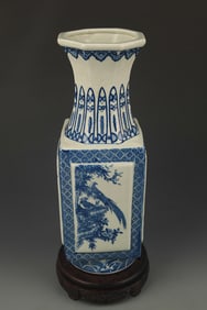 A BLUE AND WHITE FLOWER AND BIRD PAINTED SQUARE VASE