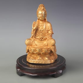A FINE BRONZE GILT GUAN YIN STATUE