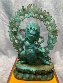 A FINE TIBETAN BUDDHIST BRONZE BUDDHA STATUE