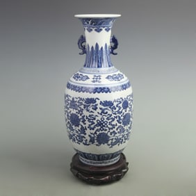 BLUE AND WHITE LOTUS SCROLL DOUBLE-EARED PORCELAIN VASE