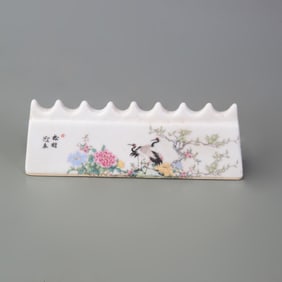 FAMILLE ROSE FLORAL PATTERN PORCELAIN BRUSH STAND