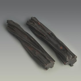 BLACK SANDALWOOD-SHAPED PAPERWEIGHT