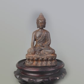 A FINE BRONZE TIBETAN MEDICINE BUDDHA STATUE