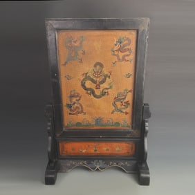 A FINE FIVE DRAGON PATTERN PAINTED WOOD TABLE SCREEN