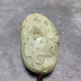 MODERN WHITE JADE HAND PIECE WITH FISH DESIGN