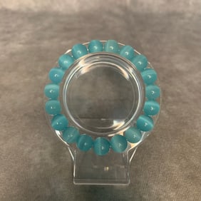 A FINE SKY BLUE CRYSTAL MADE BRACELETS