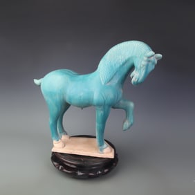 A FINE SANCAI POTTERY HORSE FIGURE