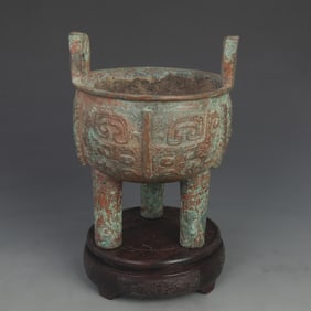 ANTIQUE-STYLE BRONZE DING WITH TAOTIE DECORATION