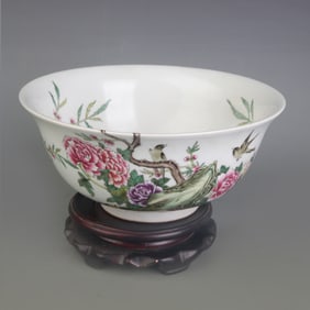 FAMILLE ROSE BIRD PATTERN BOWL
