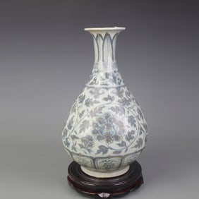 BLUE AND WHITE YU HU CHU STYLE SHAPED PORCELAIN VASE