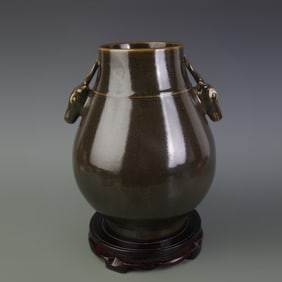 TEA-DUST-GLAZED DEER-HEAD WINE VESSEL
