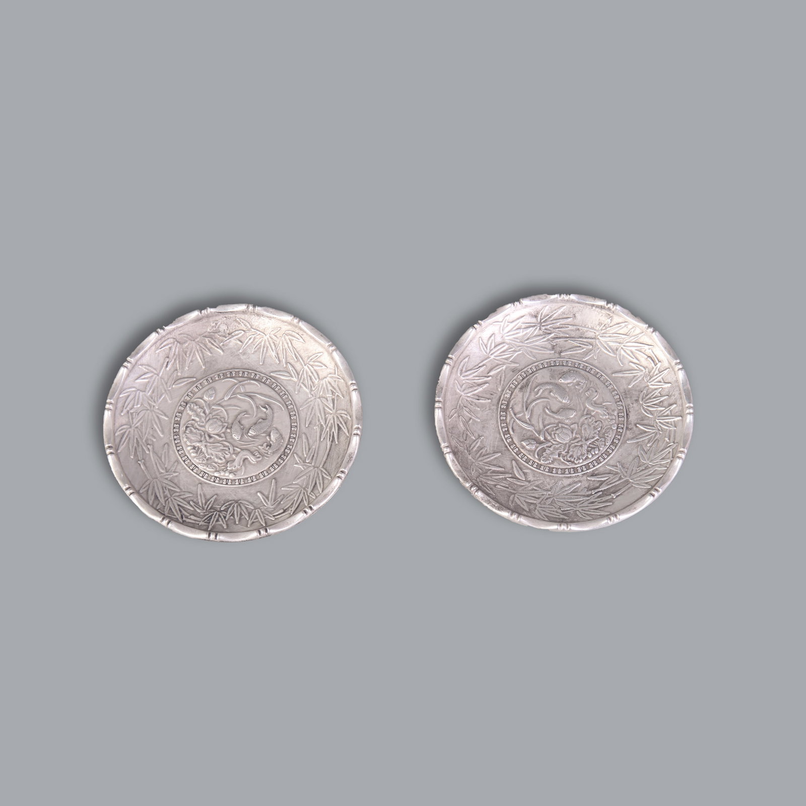 PAIR OF SILVER-INLAID SMALL PLATES (1 of 5)