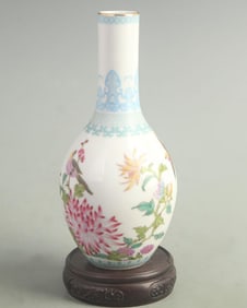 CLOISONNE ENAMEL LONG-NECKED VASE WITH CHRYSANTHEMUMS AND BIRDS