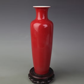 RED-GLAZED YUHUCHUN VASE