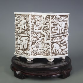 WHITE PORCELAIN CARVED BRUSH POT WITH THE TWELVE ZODIAC ANIMALS