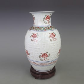 WUCAI FLORAL PATTERN WITH HIDDEN DESIGN WINTER MELON STYLE PORCELAIN VASE