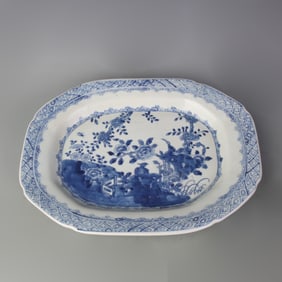 LARGE BLUE AND WHITE PLATE WITH FLORAL AND BIRD DESIGN