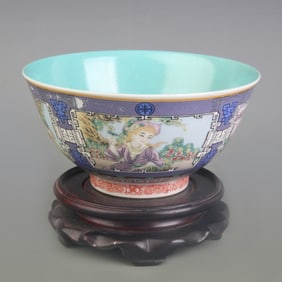 FAMILLE ROSE BOWL WITH ORCHID-GROUND AND FRAMED WESTERN FIGURE DESIGN