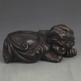 BAMBOO ROOT CARVING AUSPICIOUS BEAST ORNAMENT