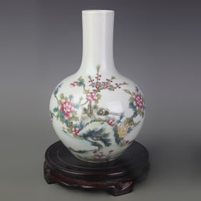 PORCELAIN FAMILLE ROSE FLOWER AND BIRD GLOBE VASE