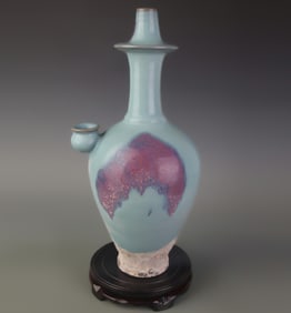 JUN-GLAZED PORCELAIN VASE