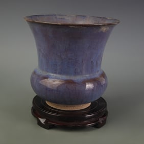 JUN-GLAZED PORCELAIN JAR