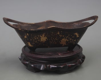 A FINE GOLD INGOT SHAPED SPRINKLE GOLD INCENSE BURNER
