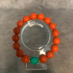 A FINE RED COLOR AGATE MADE BRACELET