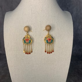 PAIR OF CHINESE JADE MADE EARRINGS