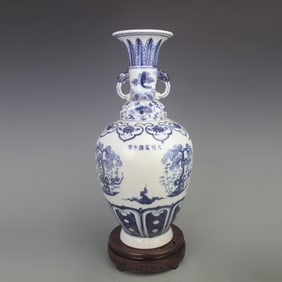 BLUE AND WHITE COLOR FLOWER PATTERN PORCELAIN VASE