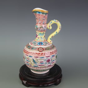 FAMILLE ROSE EWER WITH FLORAL DESIGN