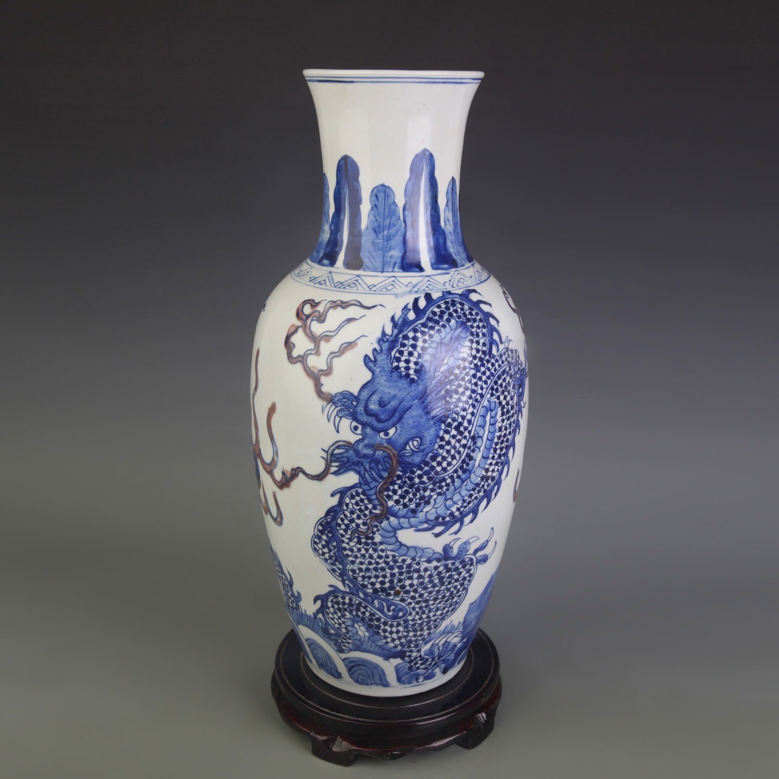 BLUE-AND-WHITE AND UNDERGLAZE-RED DRAGON PATTERN PORCELAIN VASE (1 of 5)