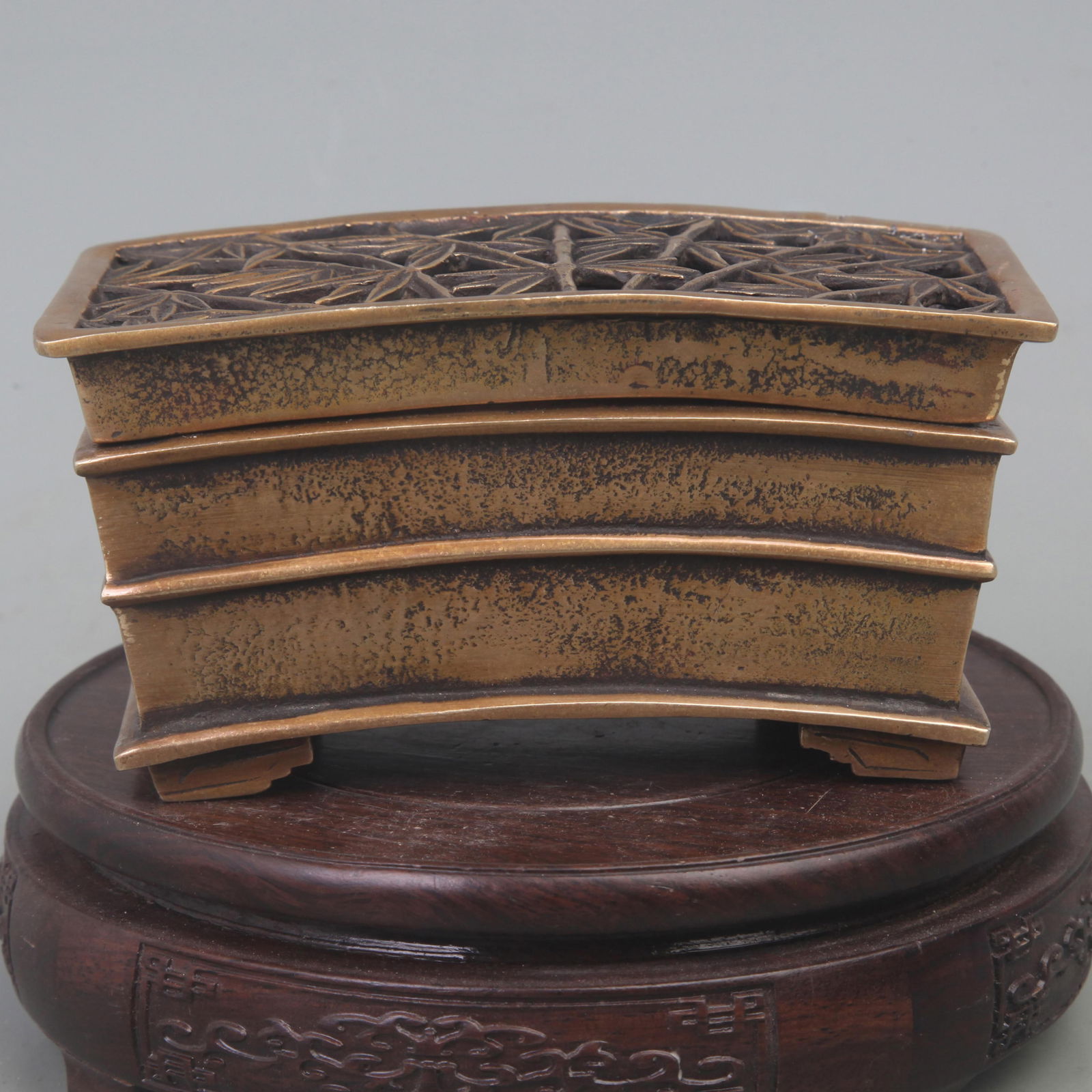 A FINELY MADE BAMBOO STYLE BRONZE CENSER (1 of 6)