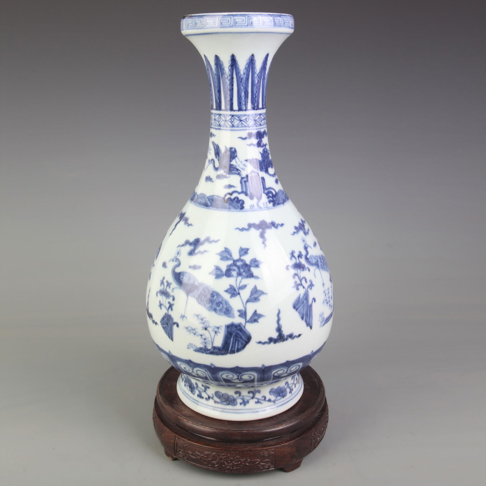 BLUE AND WHITE GLAZED FLOWER AND PEACOCK PATTERN PORCELAIN VASE (1 of 6)