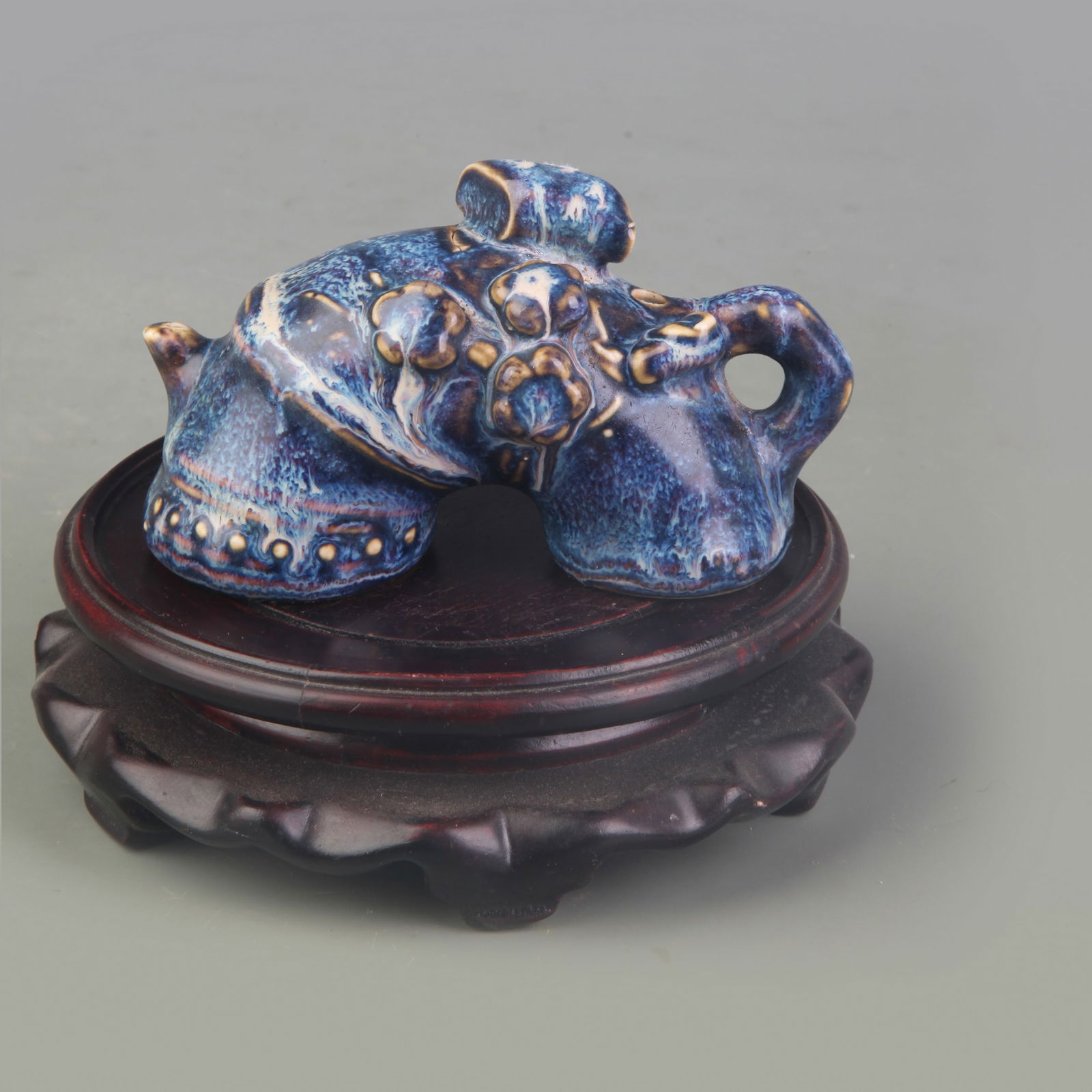 SMALL SCHOLAR'S DESK ITEM - WATER DROPPER: Qing Dynasty; Long: 4.3 inch; High: 2.5 inch