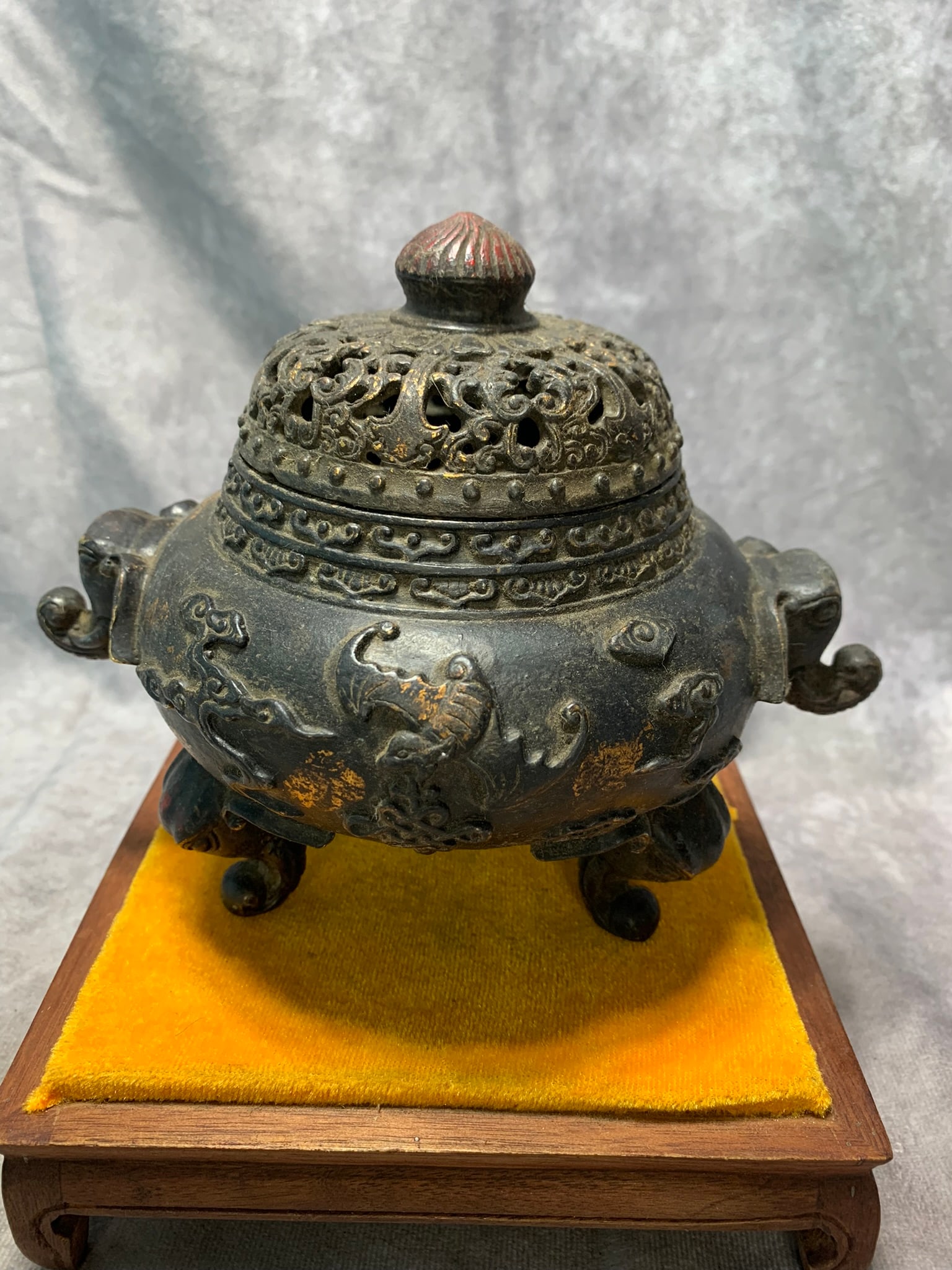 MING GILT-BRONZE ELEPHANT-FOOT INCENSE BURNER: Ming Dynasty; Long: 7.4 inch; High: 4.0 inch;