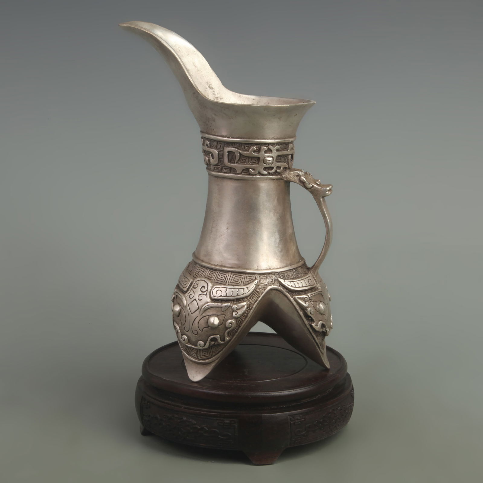 WHITE BRONZE THREE LEGGED LONG SPOUT WATER EWER: Qing Dynasty; High: 8.5 inch; Width: 3.7 inch;
