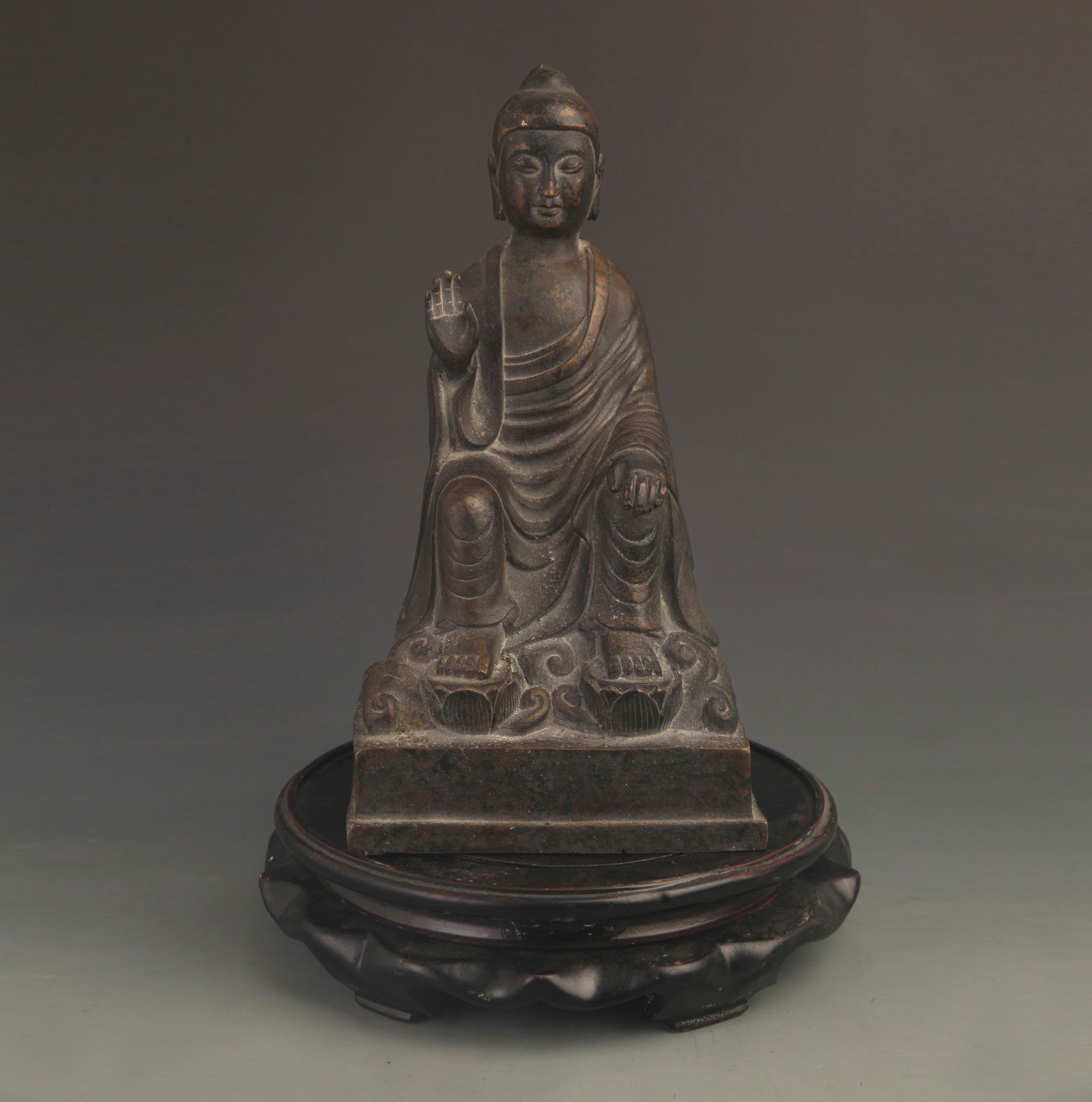 RARE FINE BRONZE SHAKYAMUNI STATUE: 18th Century, High: 9.75 inch; Width: 4.75 inch;