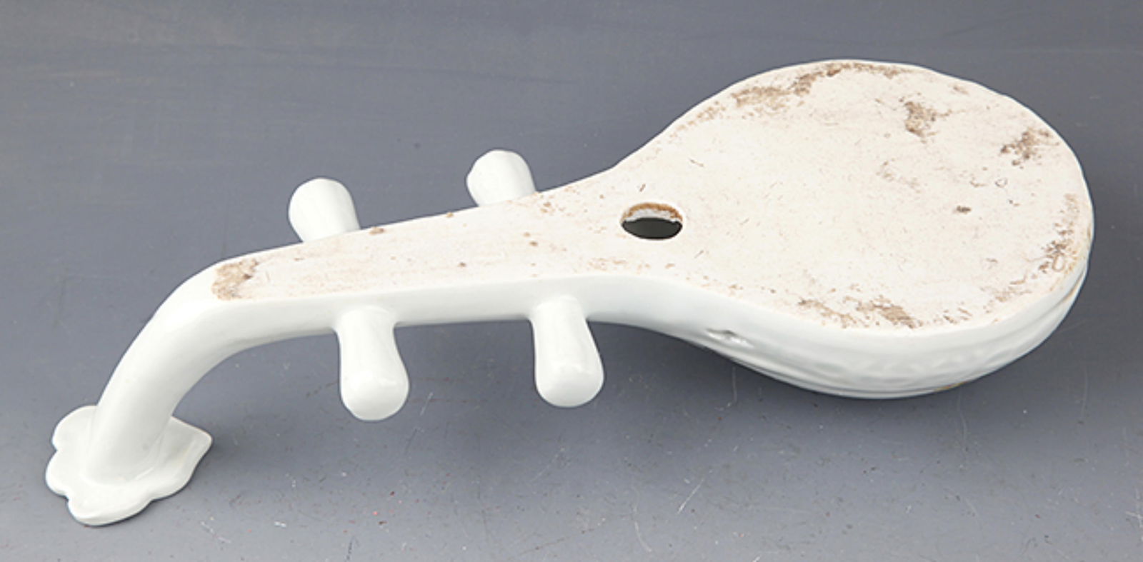 A FINE PORCELAIN LUTE PATTERN FIGURE - 5