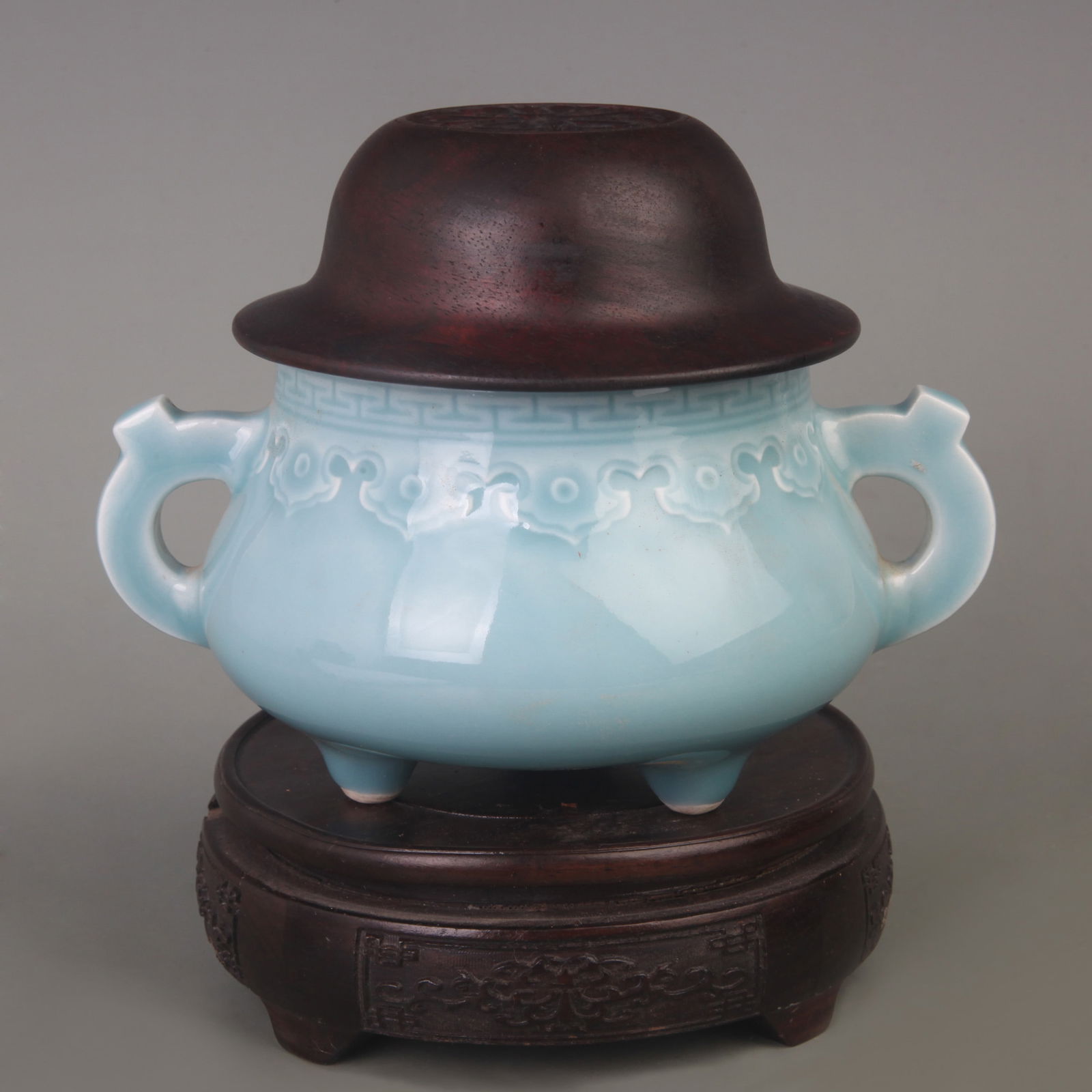 SKY-BLUE GLAZED DOUBLE-HANDLED INCENSE BURNER (ROSEWOOD LID): Qing Dynasty; Diameter: 6.3 inch; High: 5.2 inch