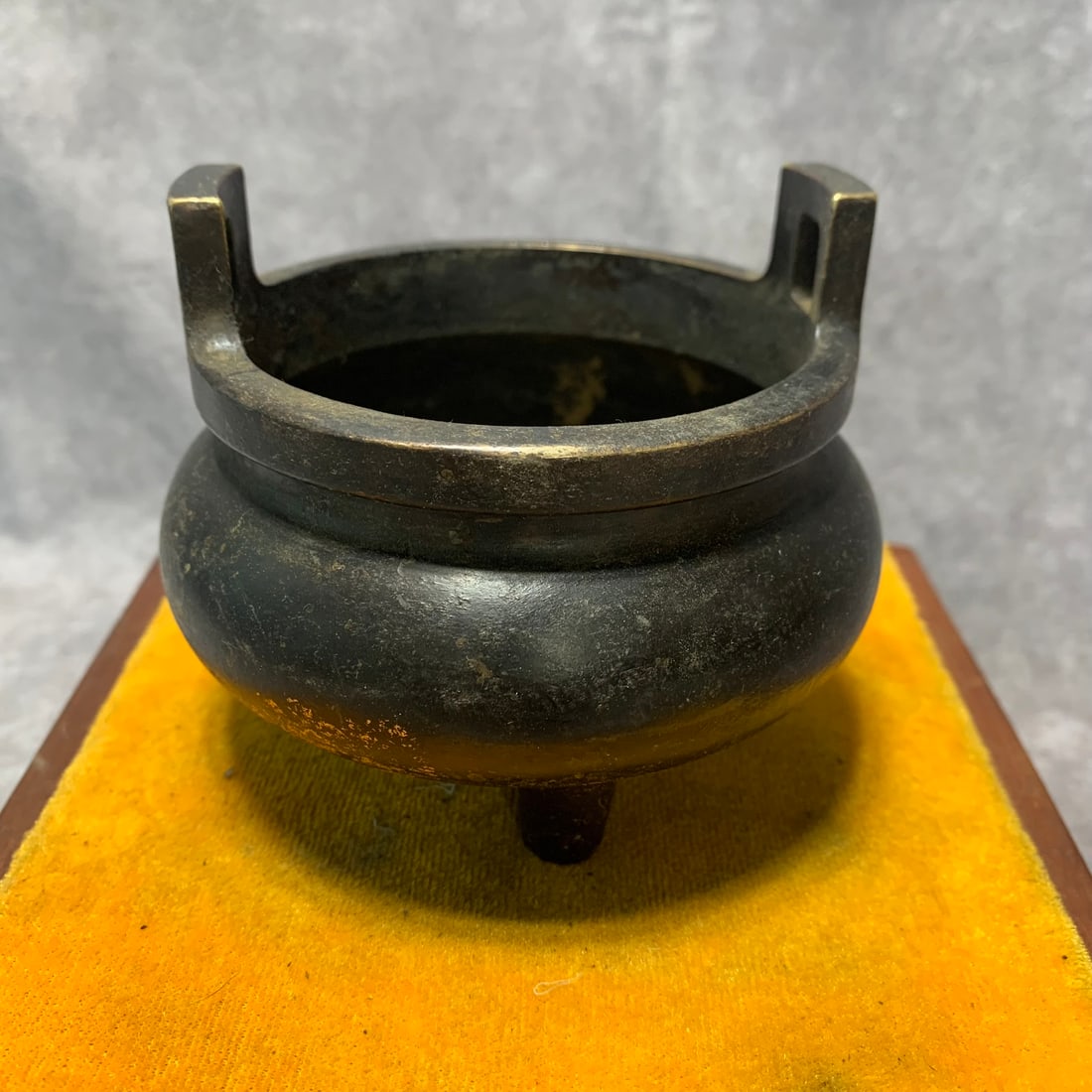 QIAN LONG-MARK GILT-BRONZE UPRIGHT-EAR CENSER: Qing Dynasty; High: 4.8 inch; Diameter: 4.2 inch;