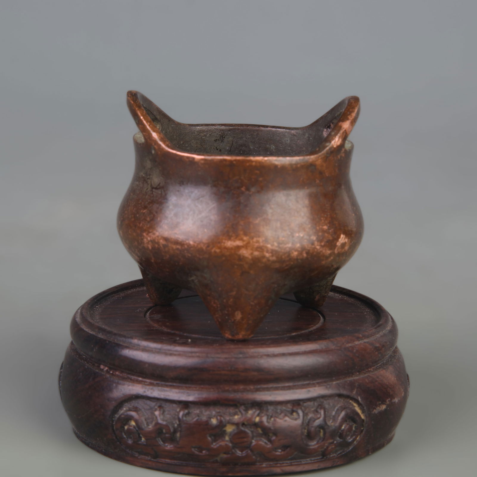 THREE-FOOTED BRIDGE-EAR SMALL CENSER - 4