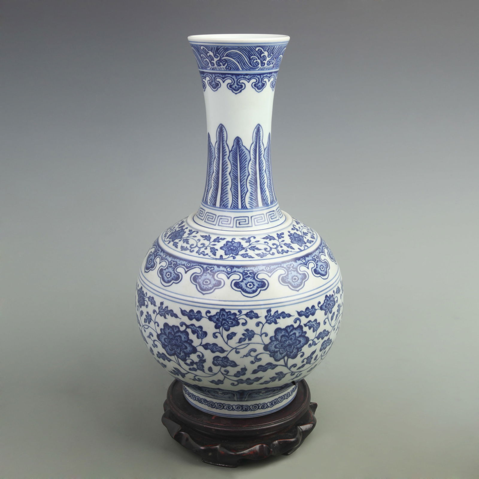 BLUE-AND-WHITE ENTWINED-LOTUS APPRECIATION VASE (1 of 5)