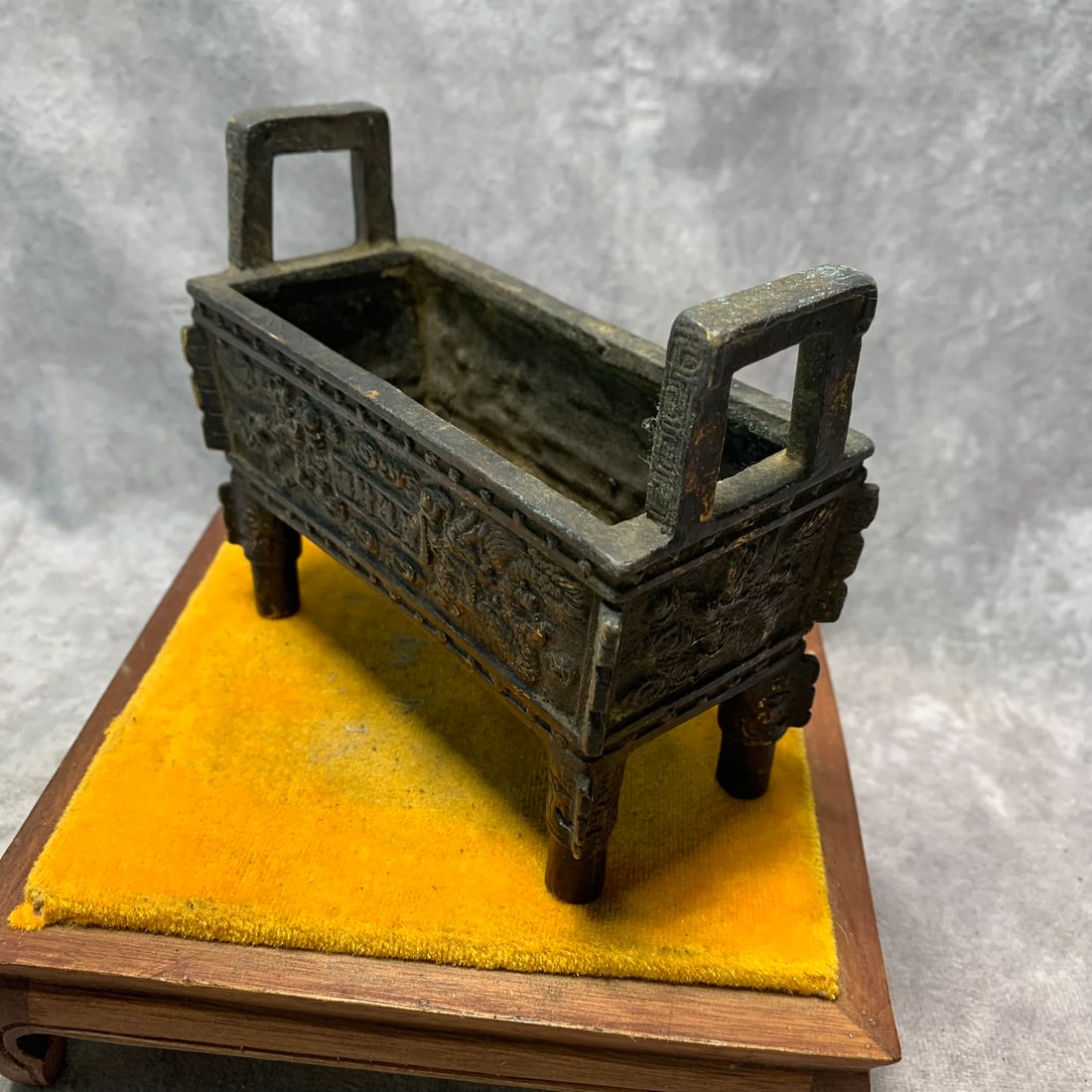 A FINE BRASS MADE CONCH SHAPE TEAPOT - 2