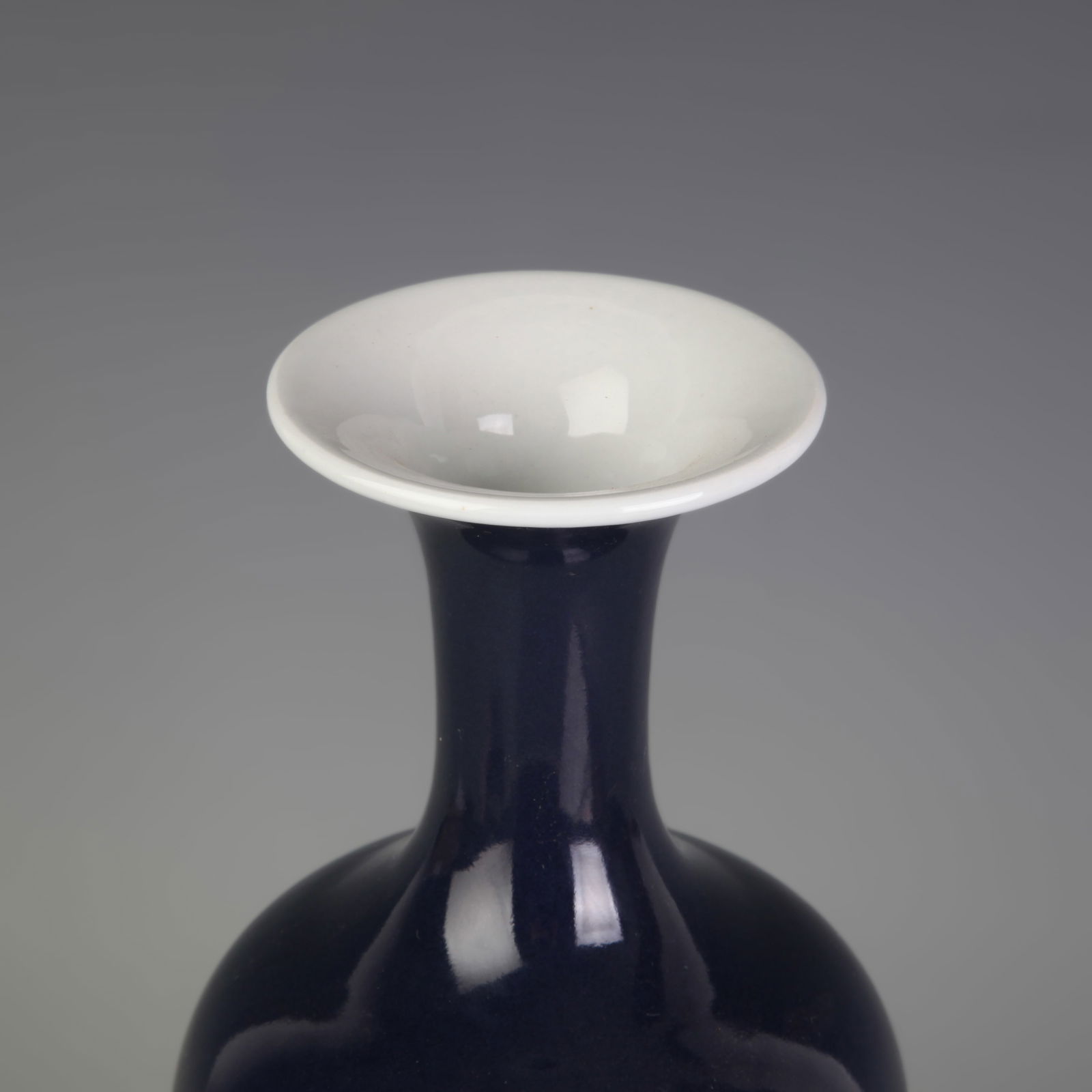 SACRIFICIAL BLUE-GLAZED PORCELAIN VASE - 2