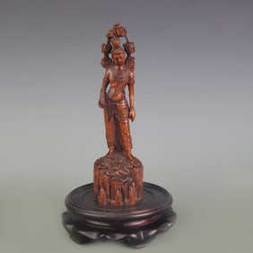 A FINE WOOD CARVING GUANYIN STATUE