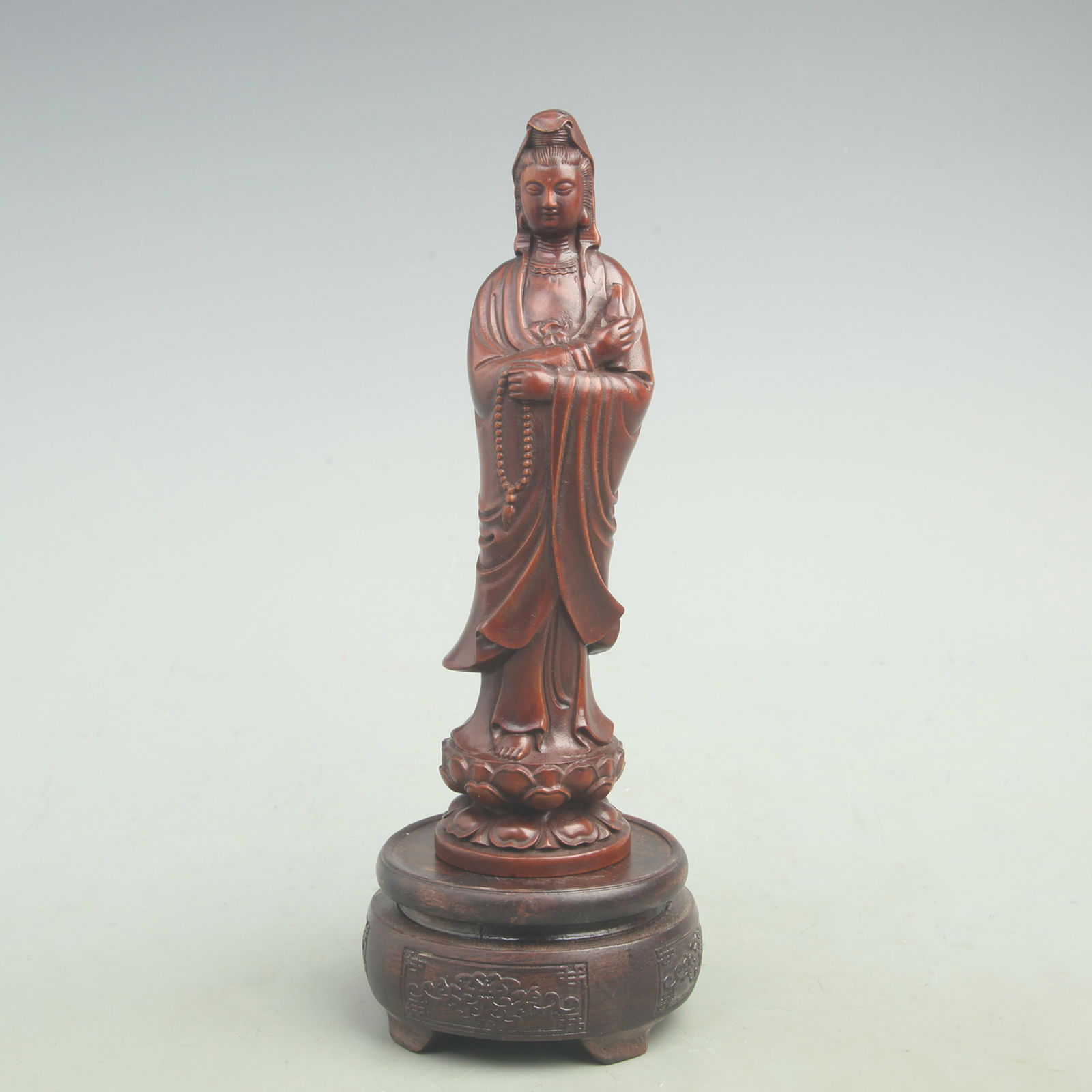 A FINE BOXWOOD IN FIGURE OF GUAN YIN BUDDHA: Qing Dynasty; High;8.3 inch; Width: 2.4 inch