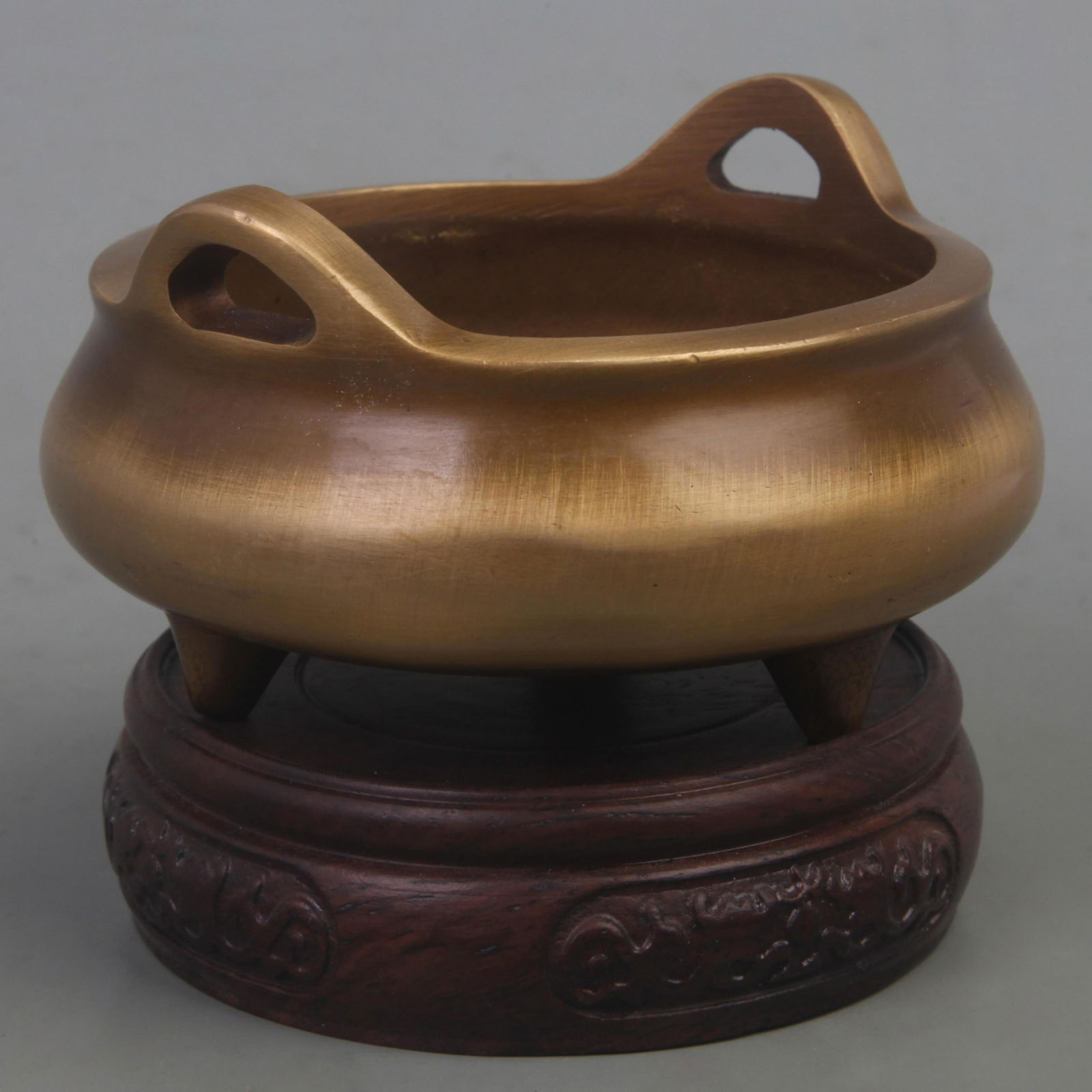 XUAN DE STYLE BRONZE THREE FOOT CENSER (1 of 4)